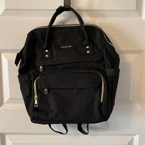 Laptop bag with USB port